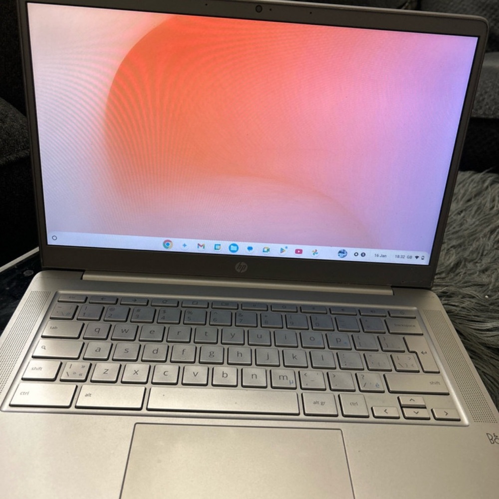 This is a Hp Chromebook